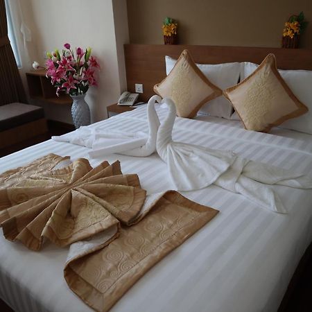 Yangon Hotel 57 Buitenkant foto