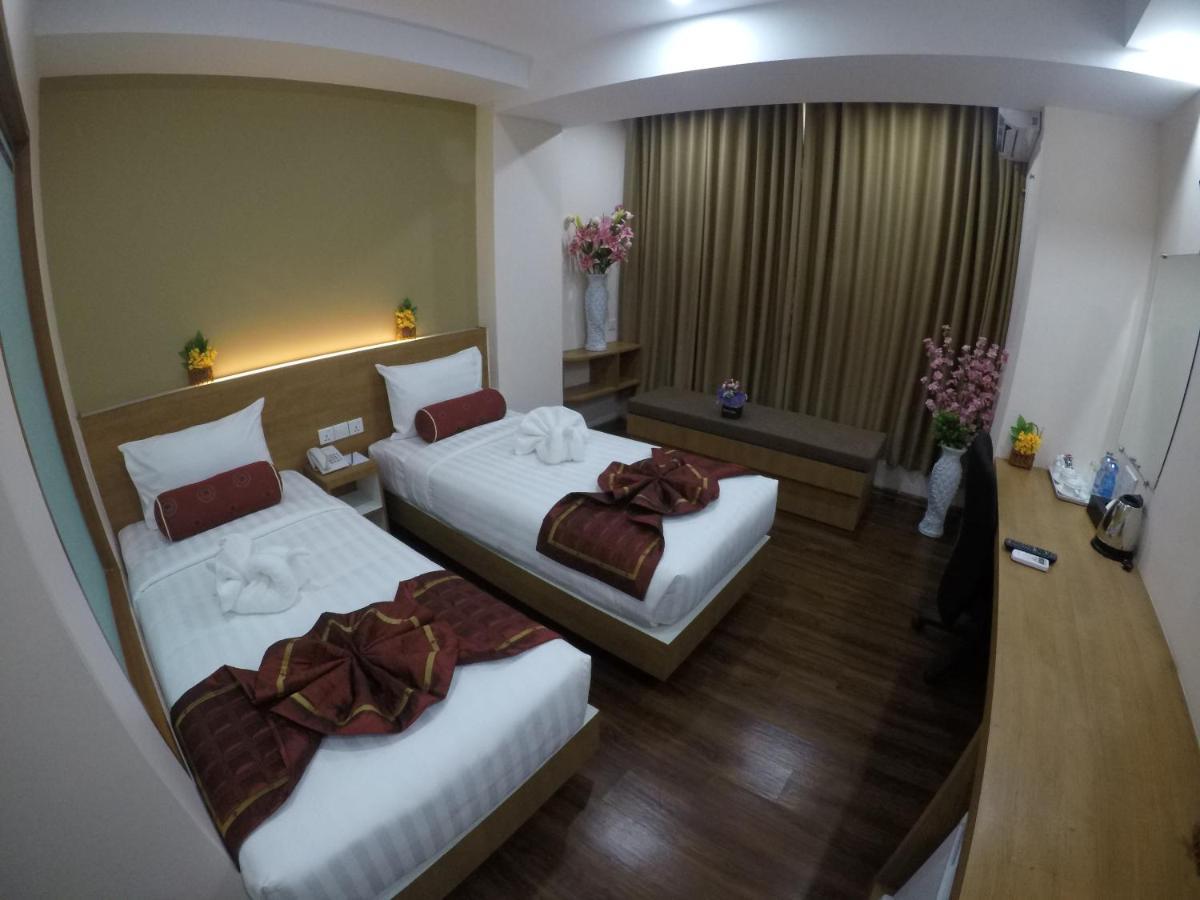 Yangon Hotel 57 Buitenkant foto