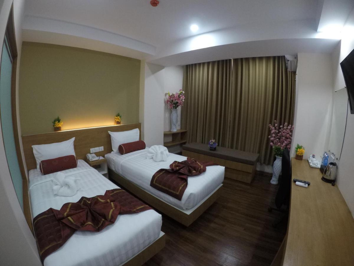 Yangon Hotel 57 Buitenkant foto