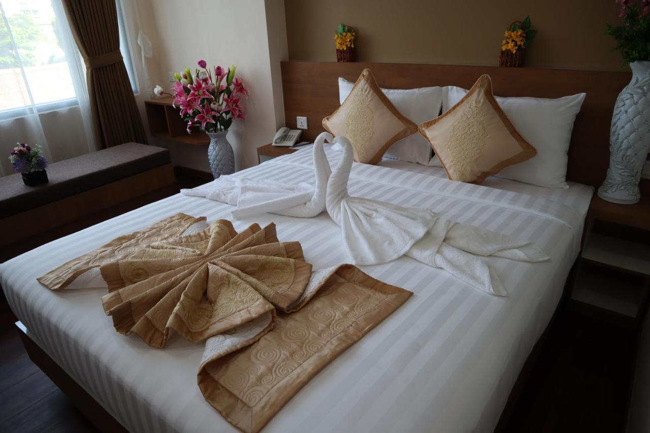 Yangon Hotel 57 Buitenkant foto