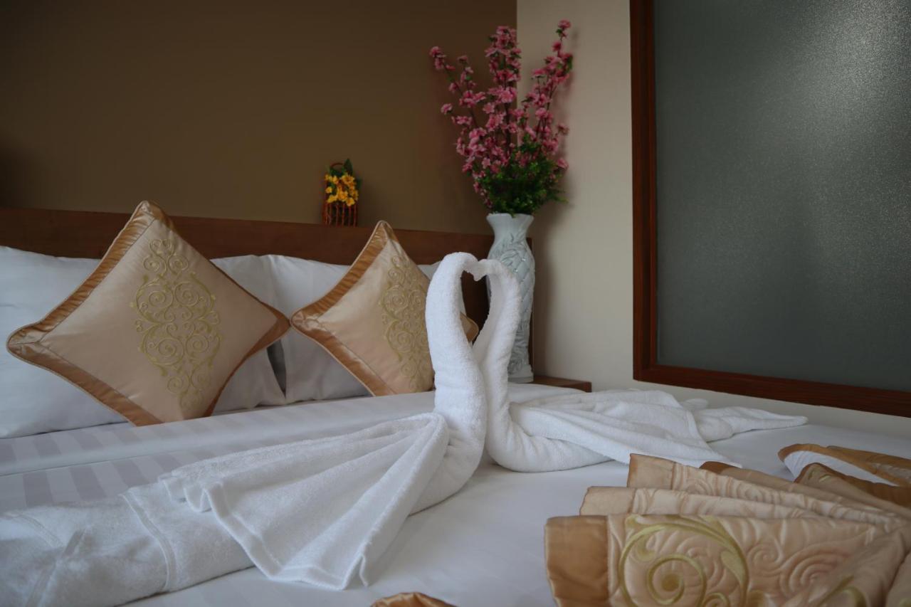 Yangon Hotel 57 Buitenkant foto